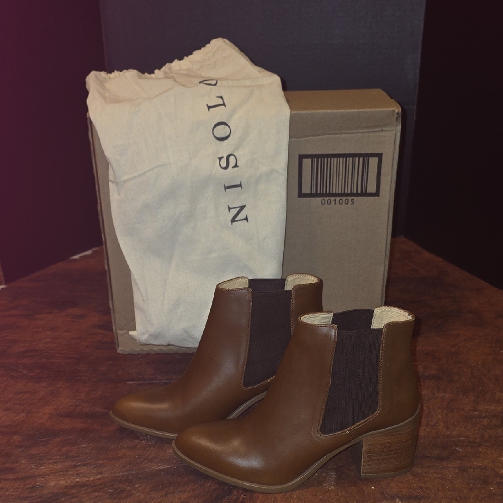 Nisolo Tan Ankle Booties With Dustbag